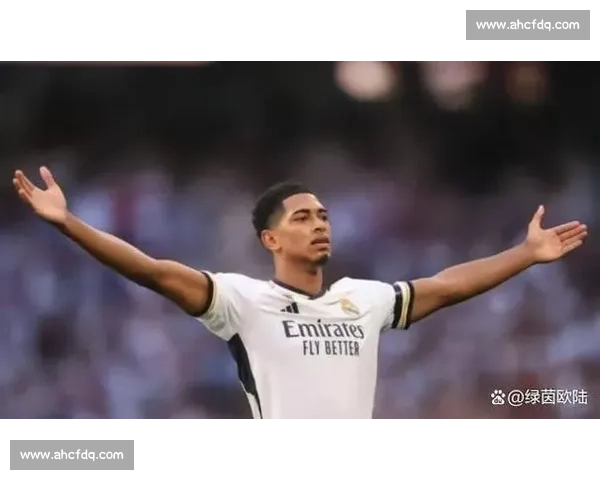 贝林厄姆弟弟多特首秀破门！天才中场接班兄长引期待